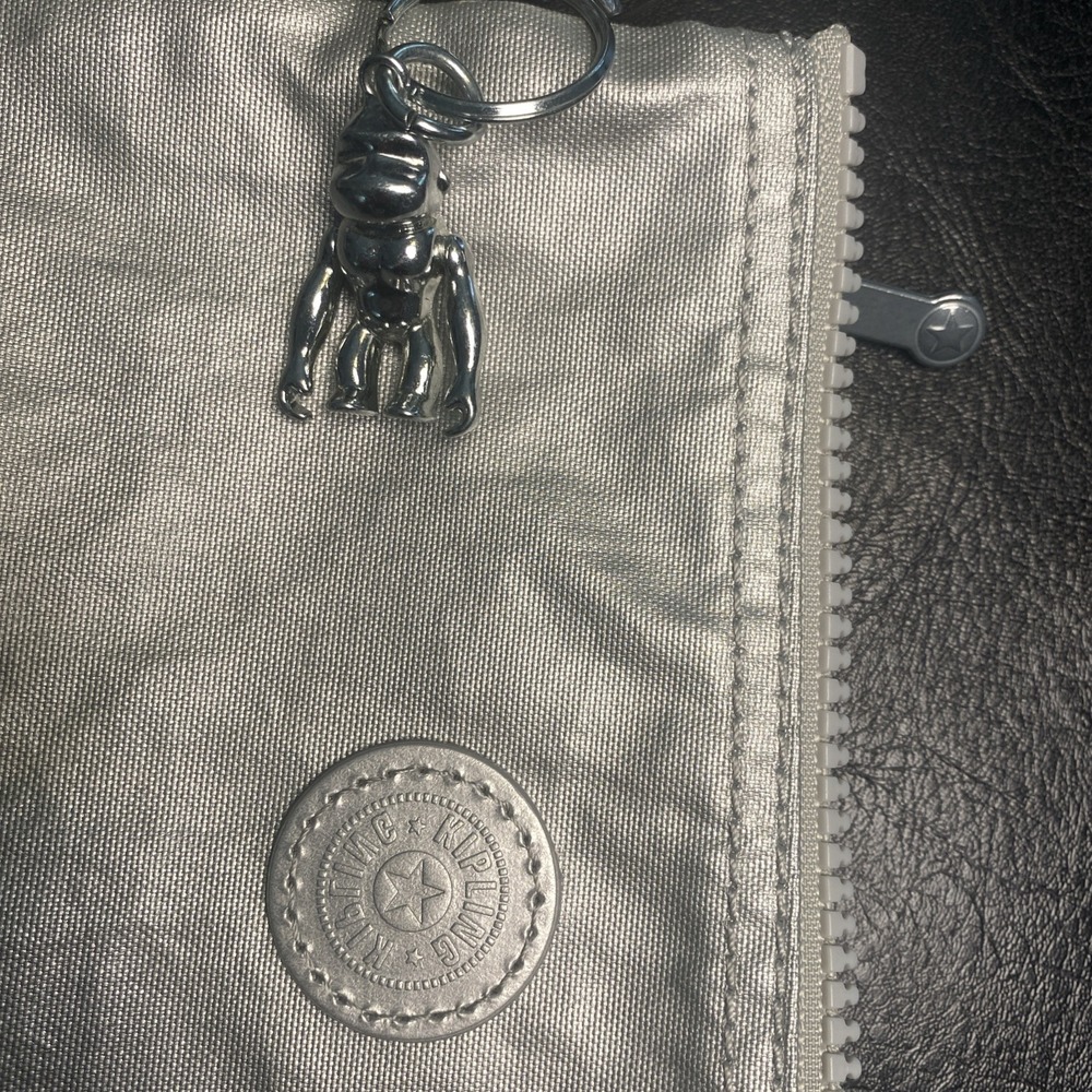 KIPLING Creativity Pouch Bag Silver Purse and Silver Gorilla Charm AC7248QD7 NEW - Picture 9 of 10